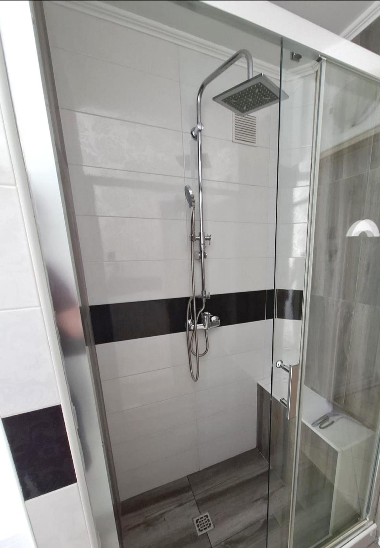Apartment Tonio - Right On The Main Square Gospic Ngoại thất bức ảnh